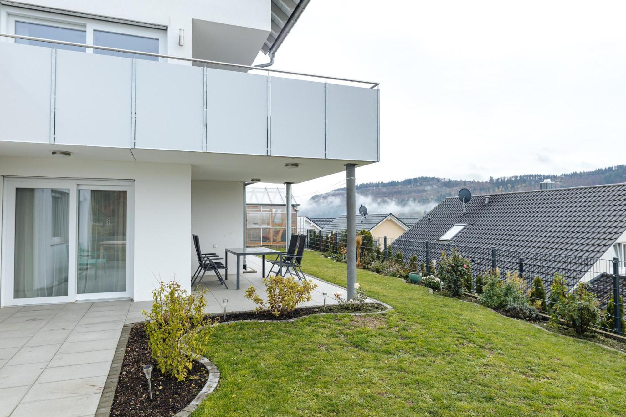 Atemberaubender Ausblick Mit Premium-Wanderwegen Vor Der Haustuer Apartamento Albstadt Exterior foto